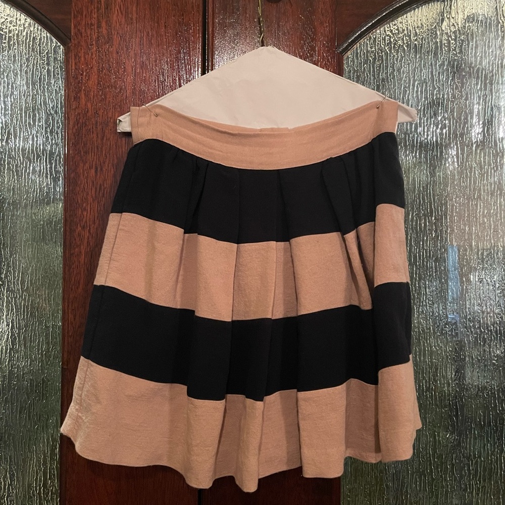 BCBGeneration mauve black pleated skirt size 6